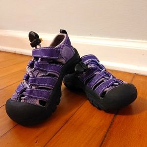 Purple Keen Newport Waterproof Sandals Size 8